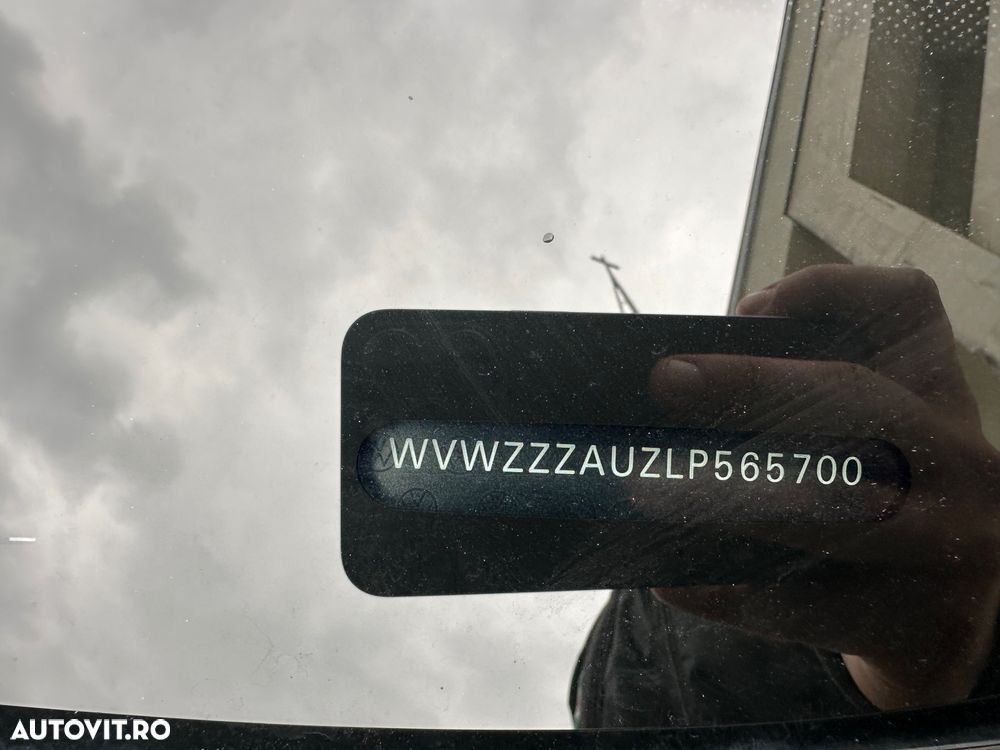 Volkswagen Golf - 10