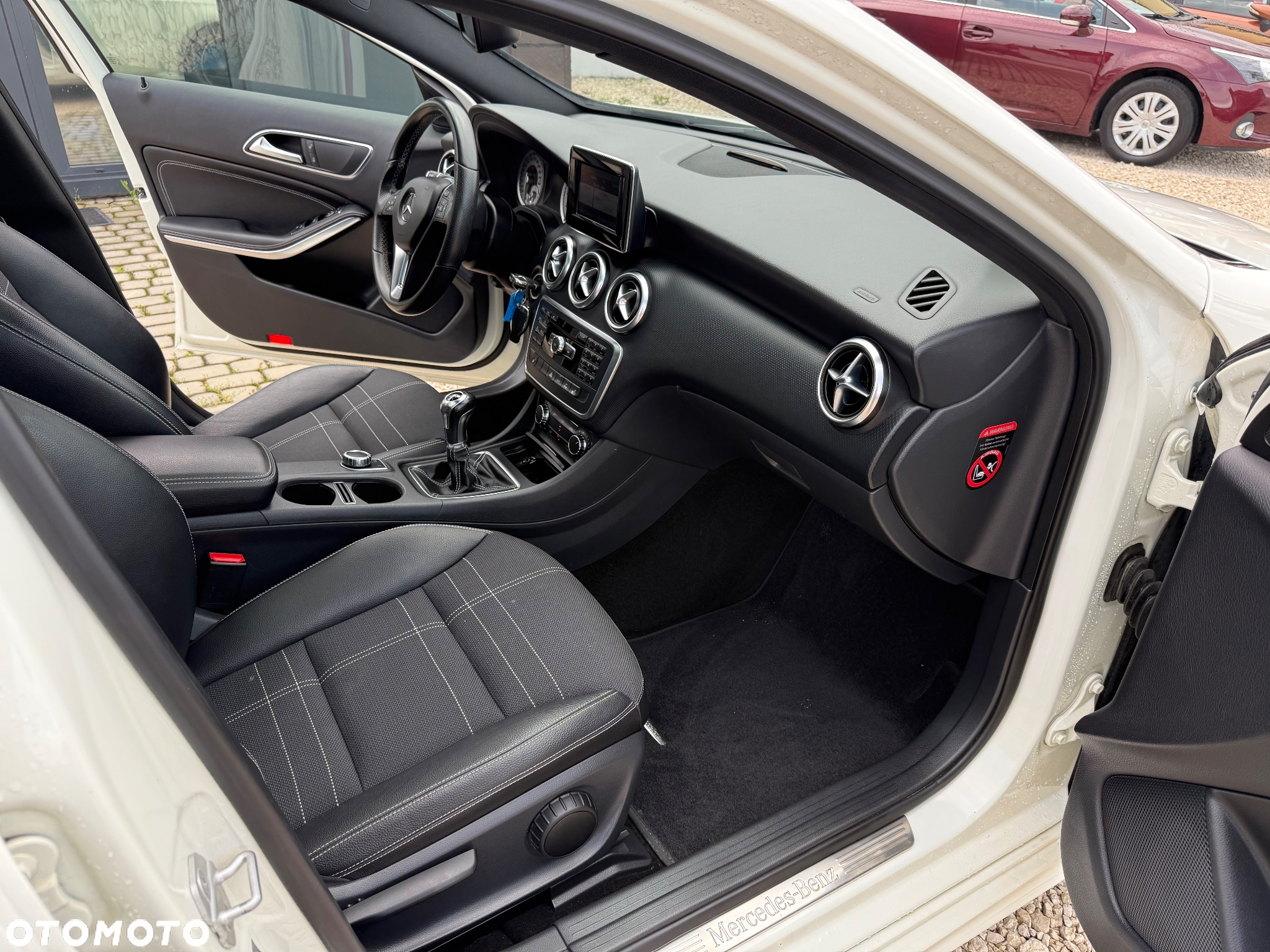 Mercedes-Benz Klasa A 200 (BlueEFFICIENCY) Urban - 14