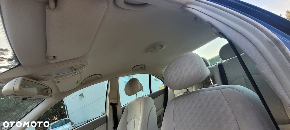 Mercedes-Benz Klasa E 220 CDI Elegance - 23
