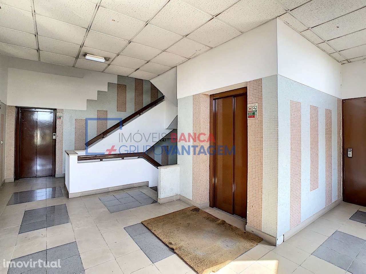 Escritório com 300m2 em Condomínio Fechado com Segurança 24 horas e... - Grande imagem: 5/23