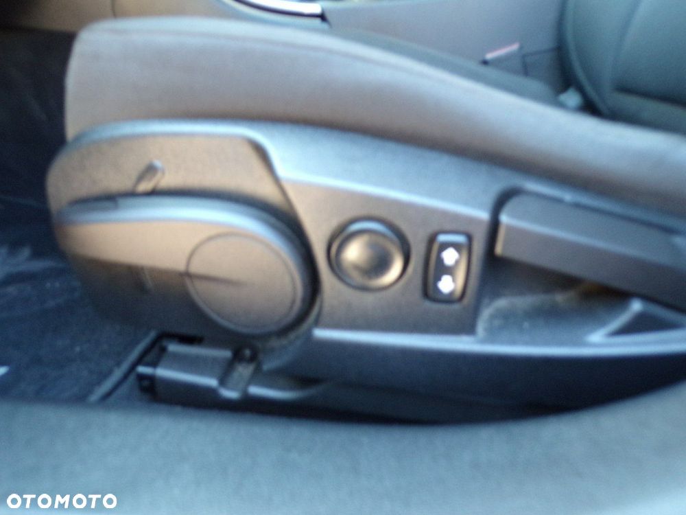 Opel Insignia - 30