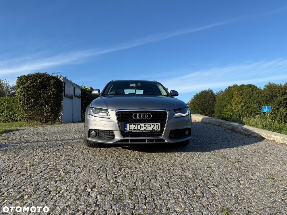 Audi A4 Avant 2.0 TDI DPF Ambiente - 1