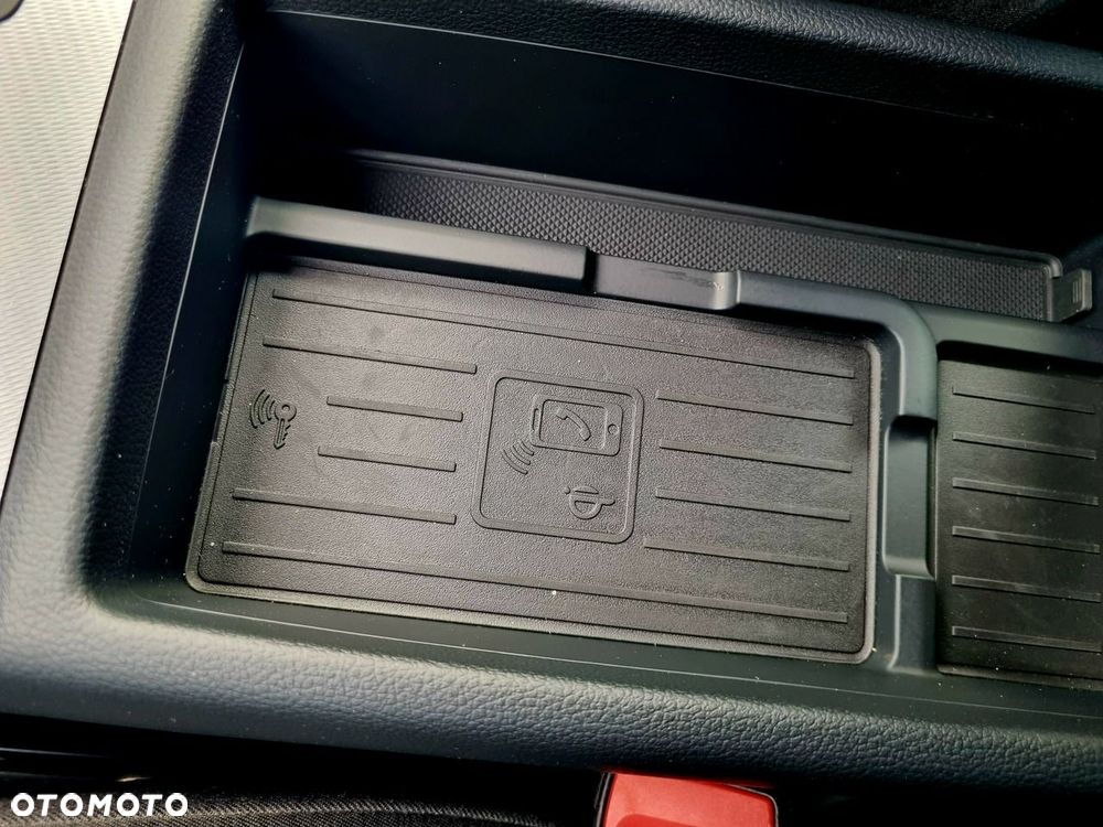 Audi A4 Avant 2.0 TDI S tronic - 28