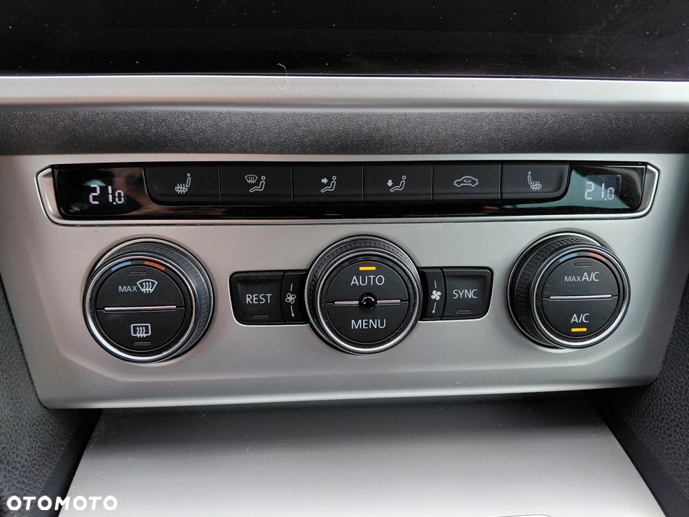 Volkswagen Passat 1.8 TSI BMT Comfortline DSG - 31