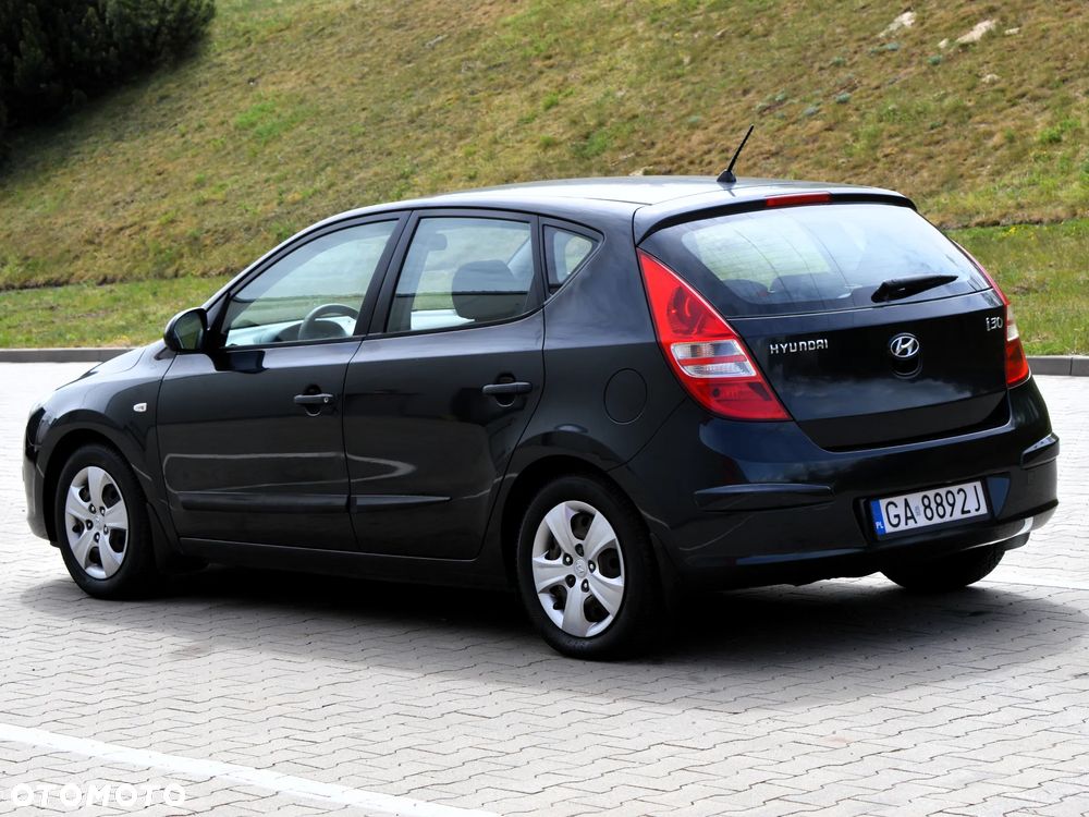 Hyundai i30 1.4 Classic + - 4