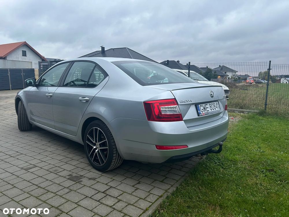 Skoda Octavia 2014 photo 4