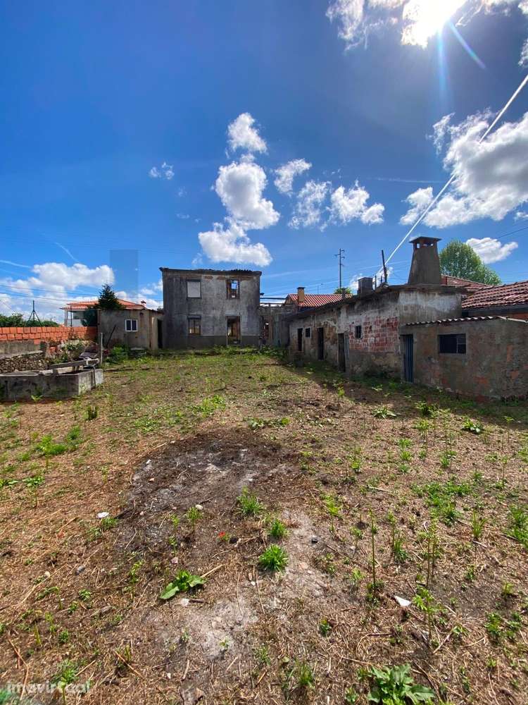 Propriedade Mista para Reconstrução (Isenta de Licença) em Santiago de - Grande imagem: 4/10