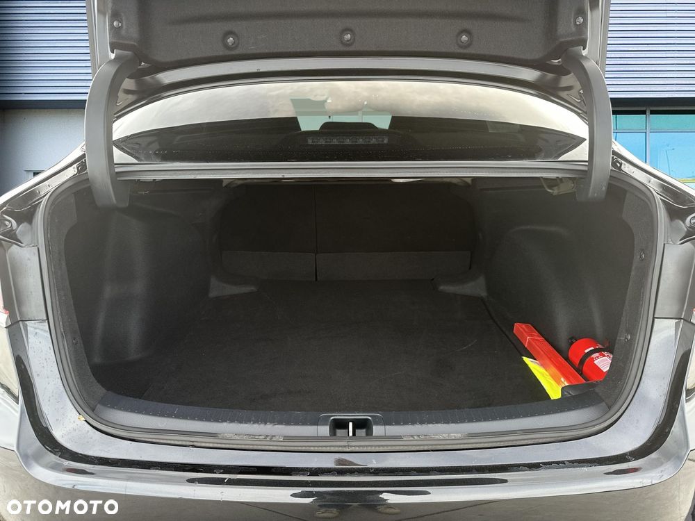 Toyota Corolla 1.8 Hybrid Style - 32