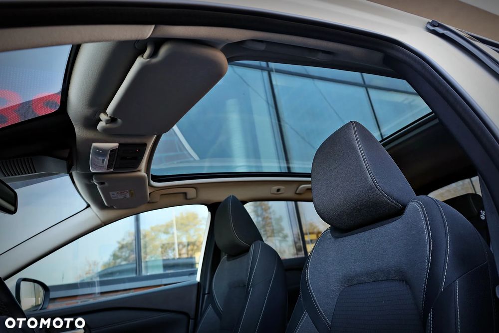 Nissan Qashqai 1.3 DIG-T N-Connecta DCT - 22