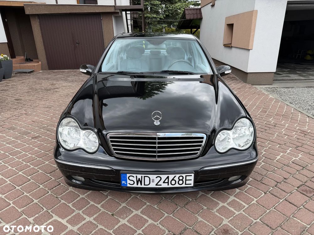 Mercedes-Benz Klasa C 200 Kompressor Automatik Avantgarde - 38