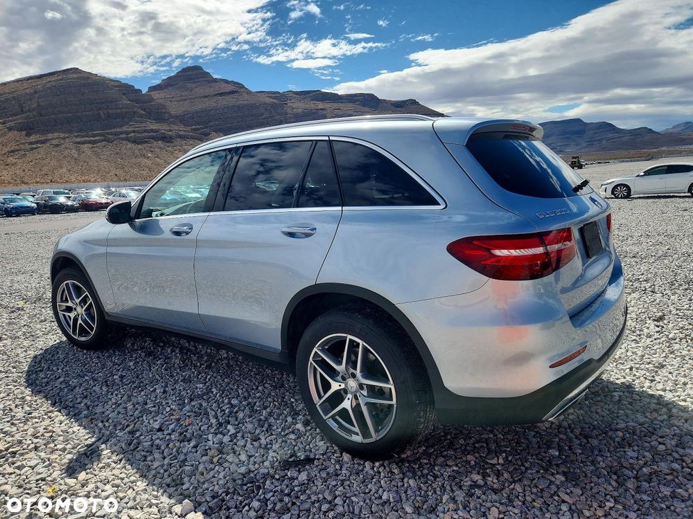 Mercedes-Benz GLC 300 4Matic 9G-TRONIC - 3