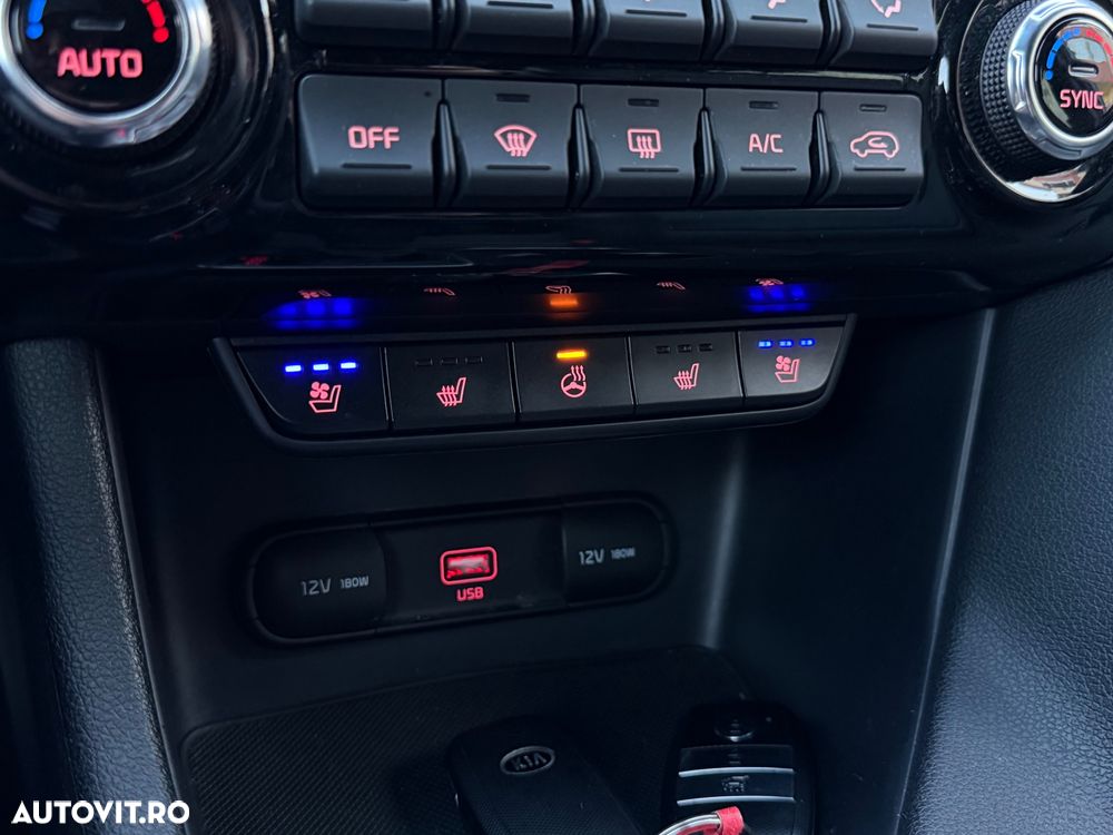 Kia Sportage 1.6 DSL MHEV 7DCT HP 4x4 GT Line - 16