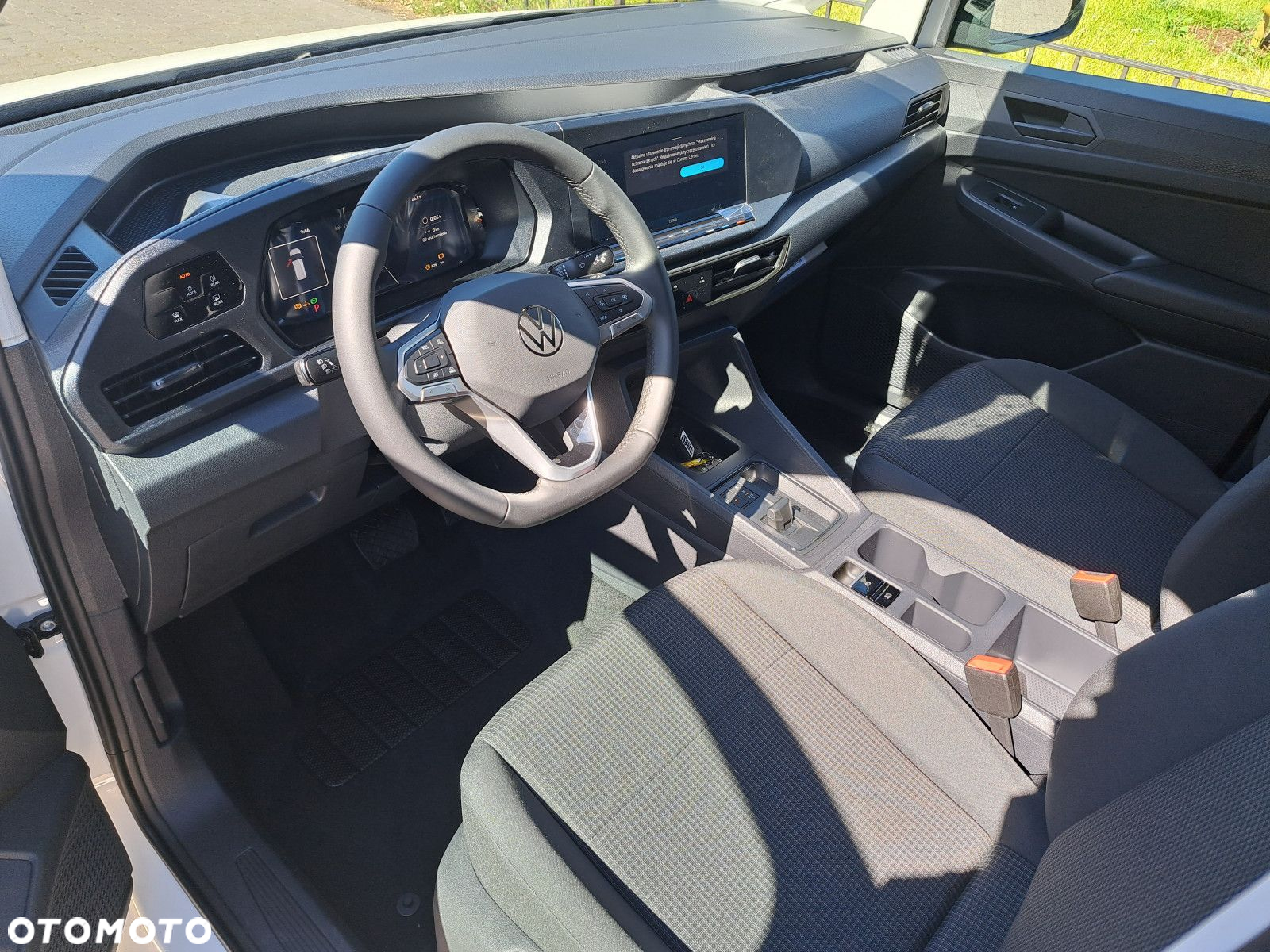Volkswagen Caddy Maxi Cargo 2.0 TDI DSG - 10