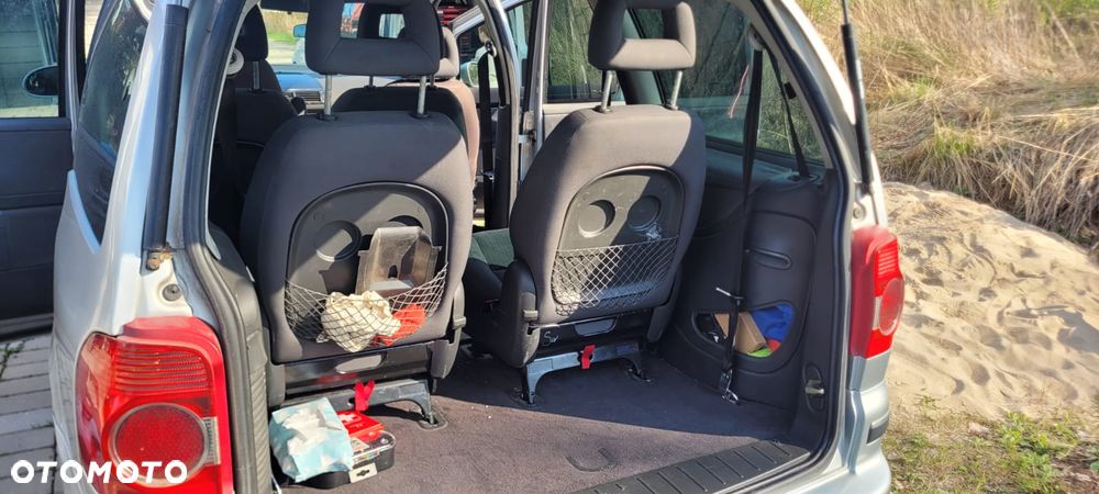 Volkswagen Sharan 1.9 TDI Comfortline - 5