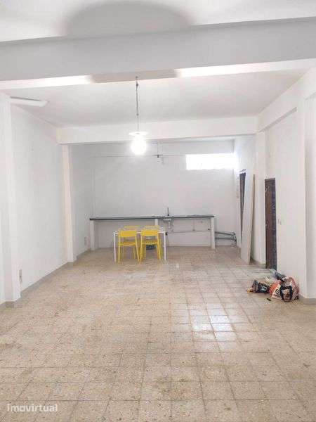 Armazém com 82m2 em Faro - Grande imagem: 2/2
