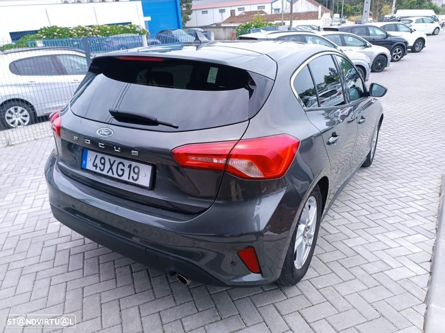 Ford Focus 1.5 TDCi EcoBlue Active - 4