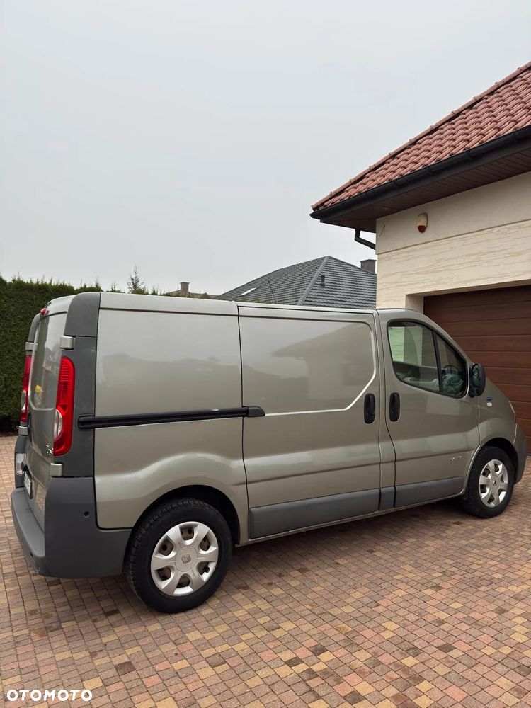 Renault Trafic - 11
