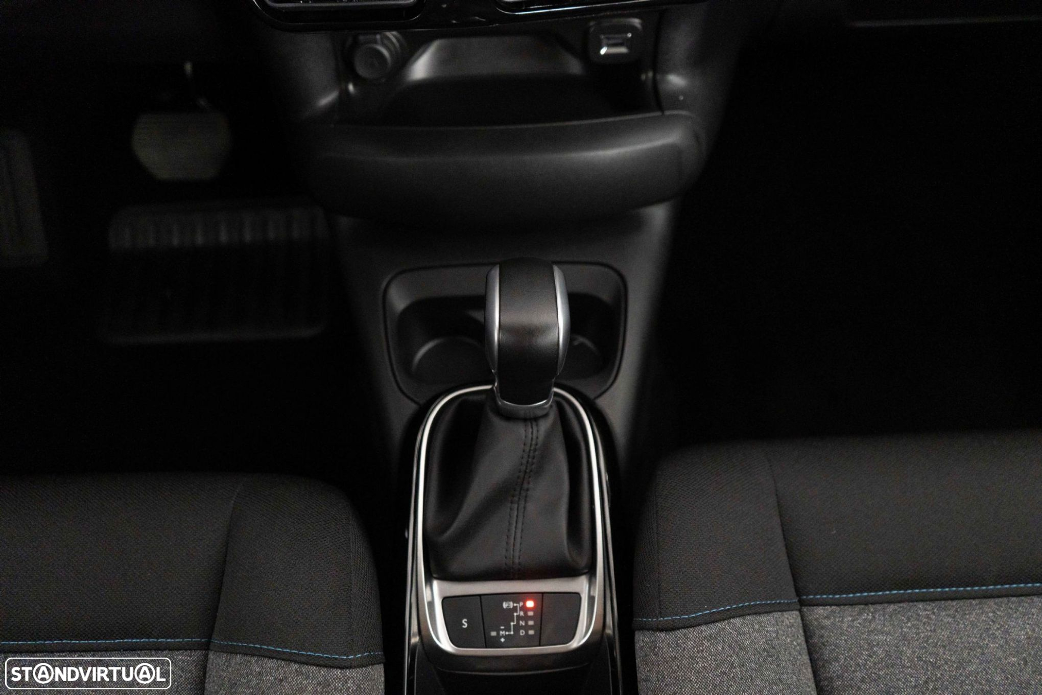 Citroën C4 Cactus 1.2 PureTech Feel Business EAT6 - 23