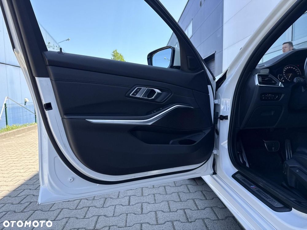 BMW Seria 3 - 11