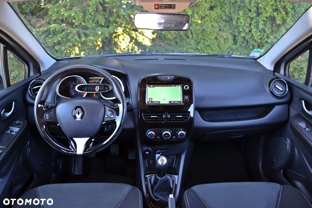 Renault Clio - 16