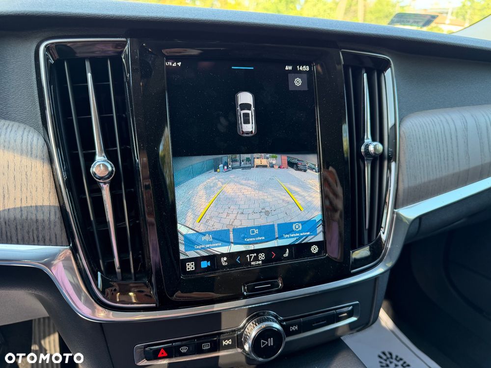 Volvo V90 Cross Country D5 AWD Pro - 28