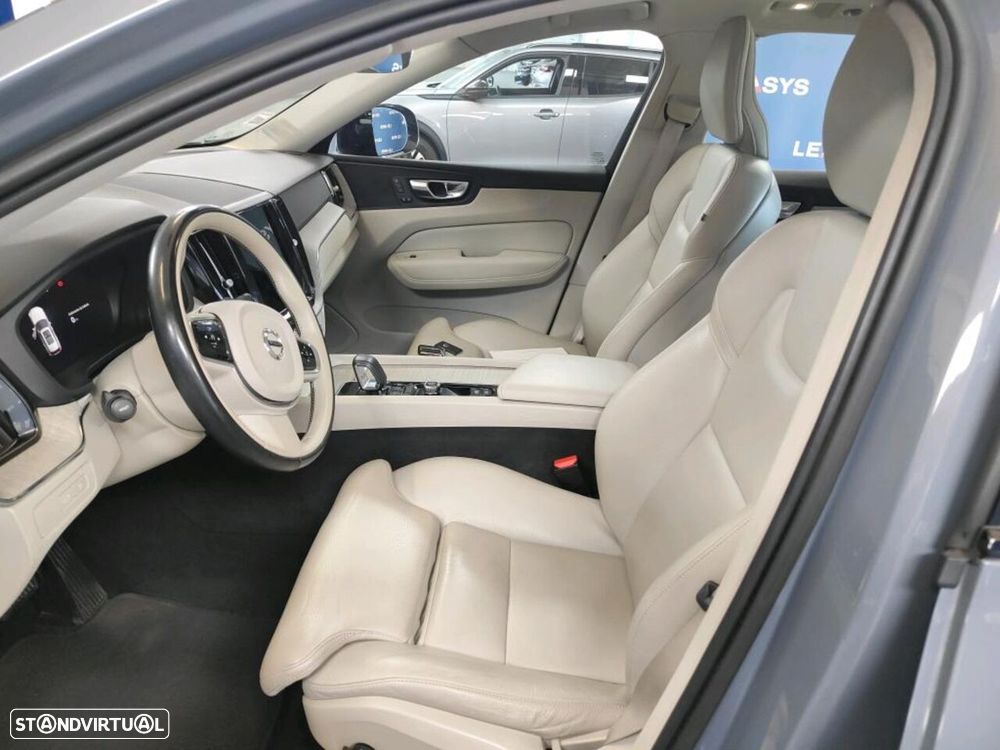 Volvo XC 60 2.0 T6 PHEV Plus Dark AWD - 3