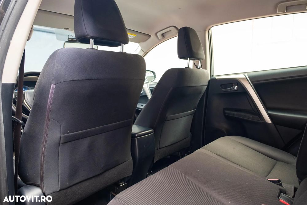 Toyota RAV4 2.0 D-4D 2WD Comfort - 20