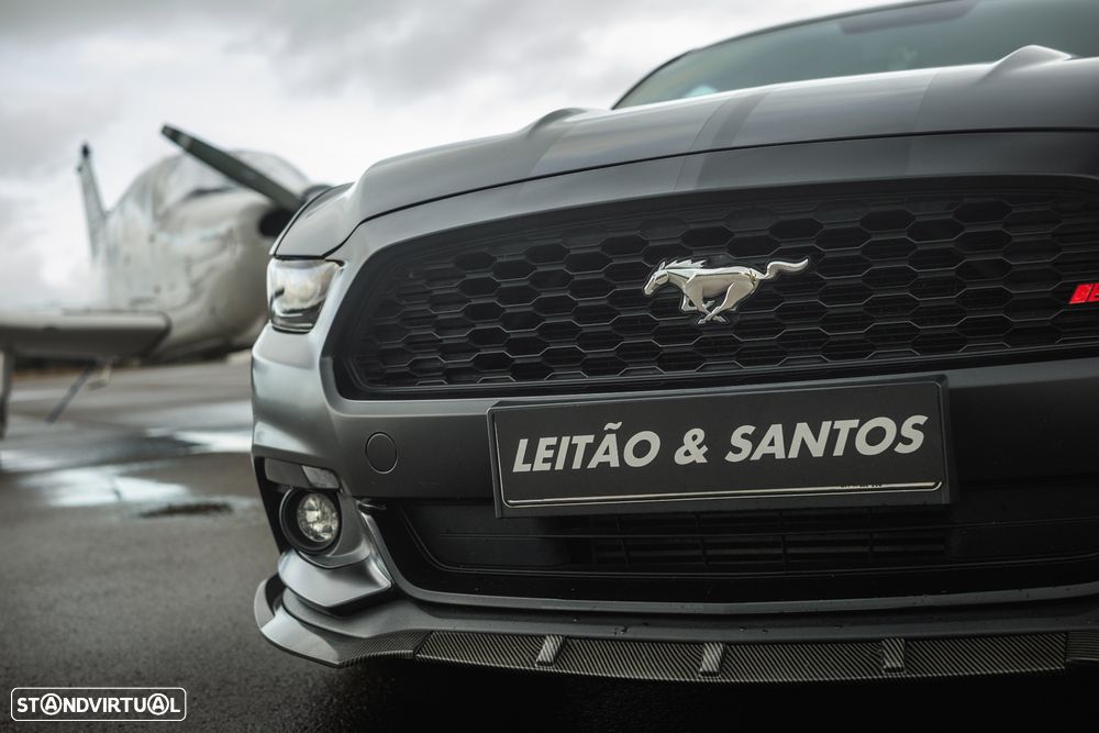 Ford Mustang 2.3 Eco Boost - 41