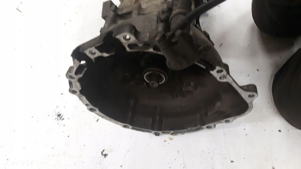 SKRZYNIA BIEGÓW REDUKTOR MANUAL KOMPLETNA 4X4 DAIHATSU TERIOS II - 4