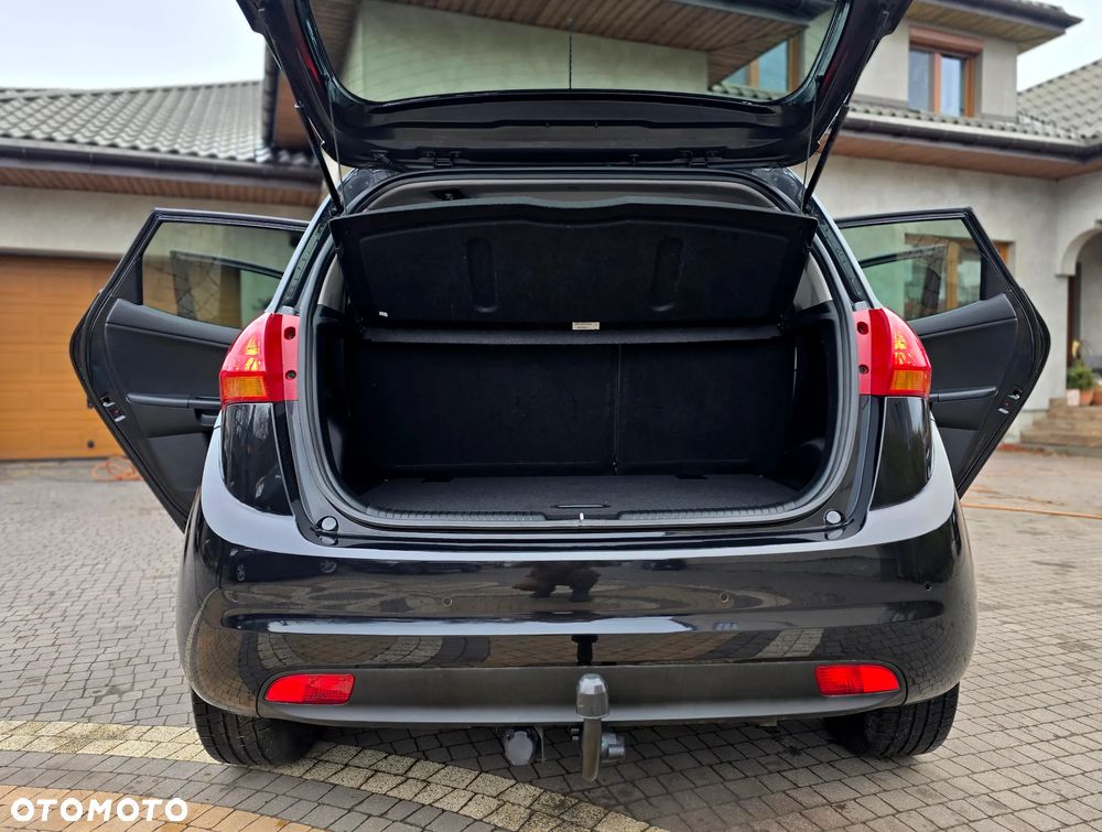 Kia Venga - 9