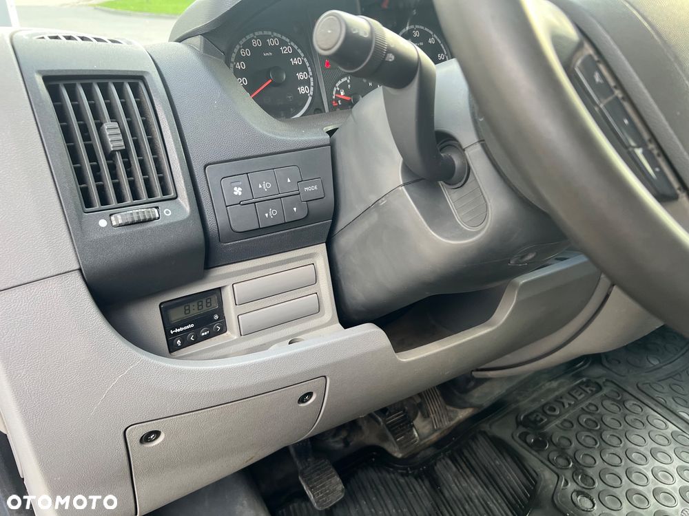 Peugeot Boxer 2.2 120KM Klima, webasto, zero rdzy - 25