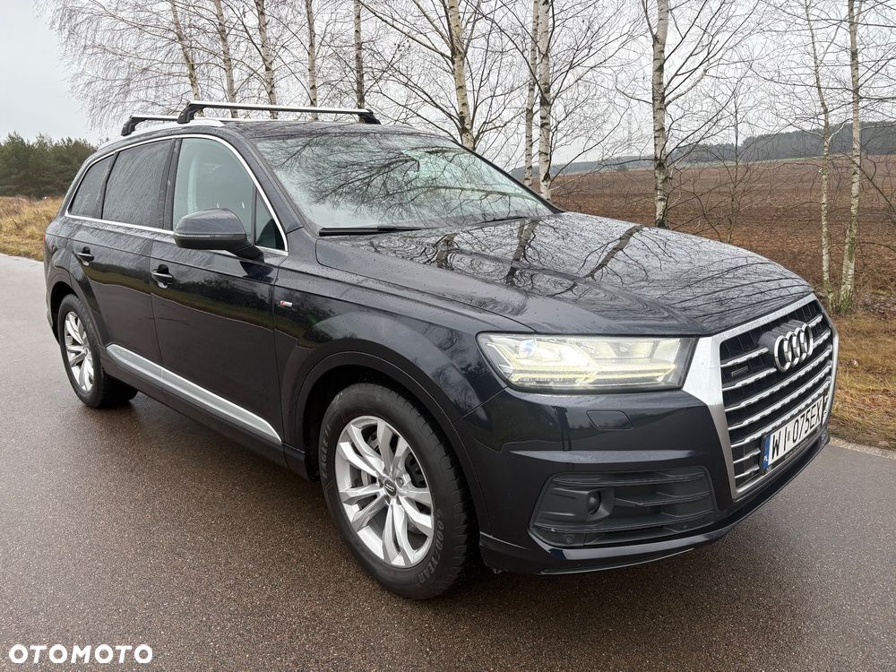 Audi Q7 - 1