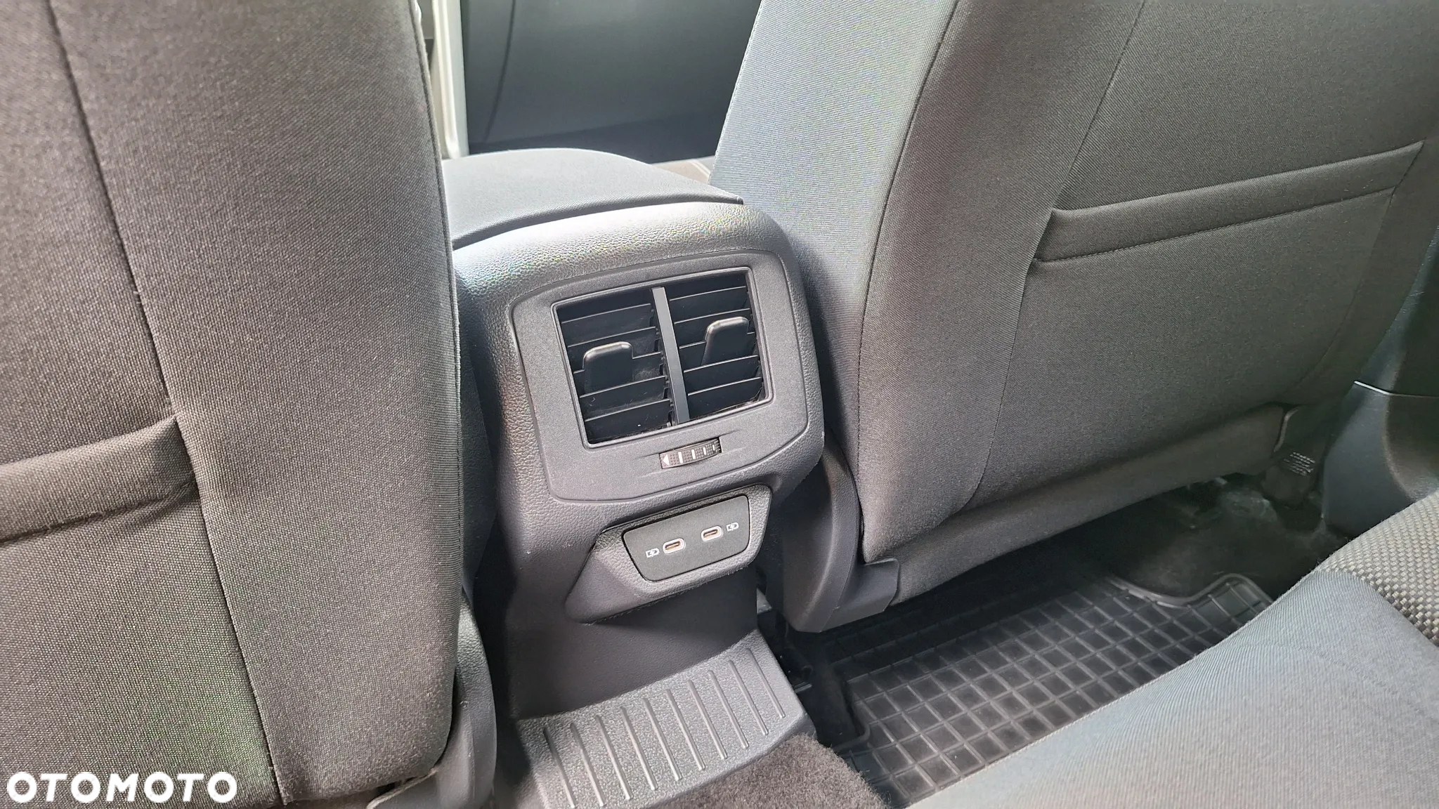 Volkswagen T-Roc 1.5 TSI GPF ACT Active DSG - 31