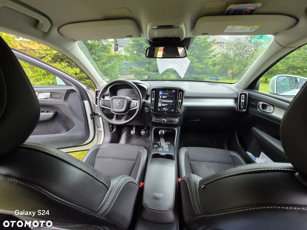 Volvo XC 40 T3 Momentum - 12