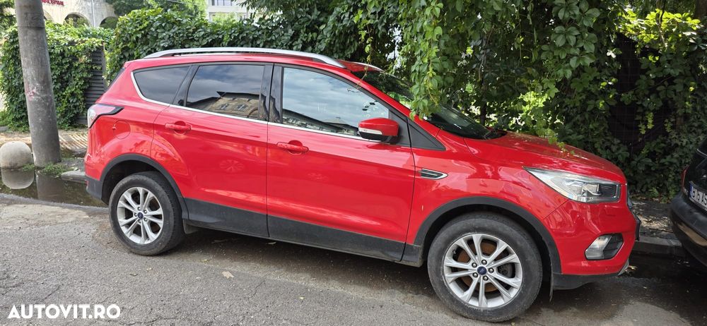Ford Kuga 2.0 TDCi 4WD Powershift Titanium - 3