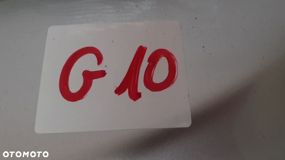 # KLAPA TYŁ BAGAŻNIKA DO TOYOTA COROLLA VERSO 199 - 2