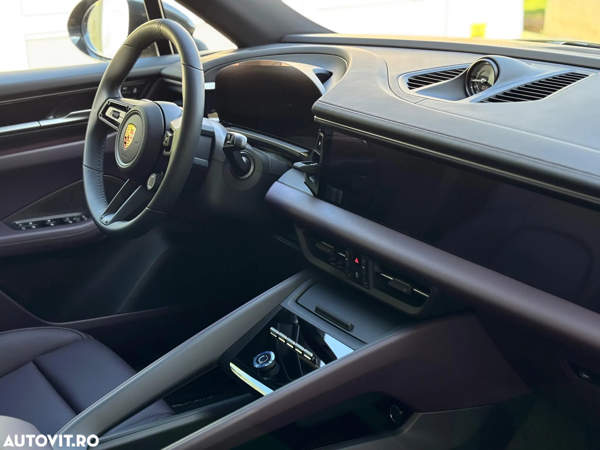 Porsche Macan 4 - 12
