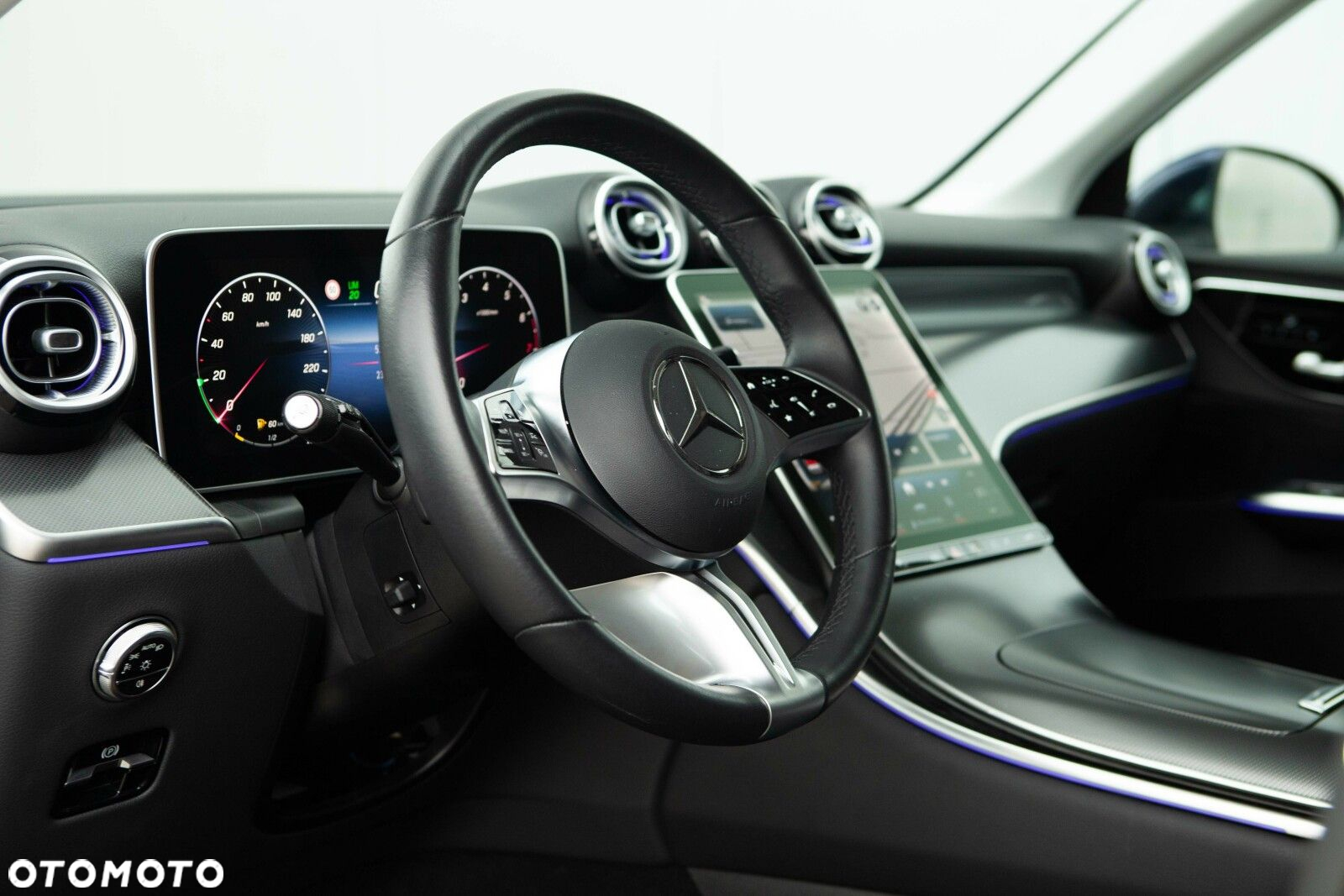 Mercedes-Benz GLC - 15