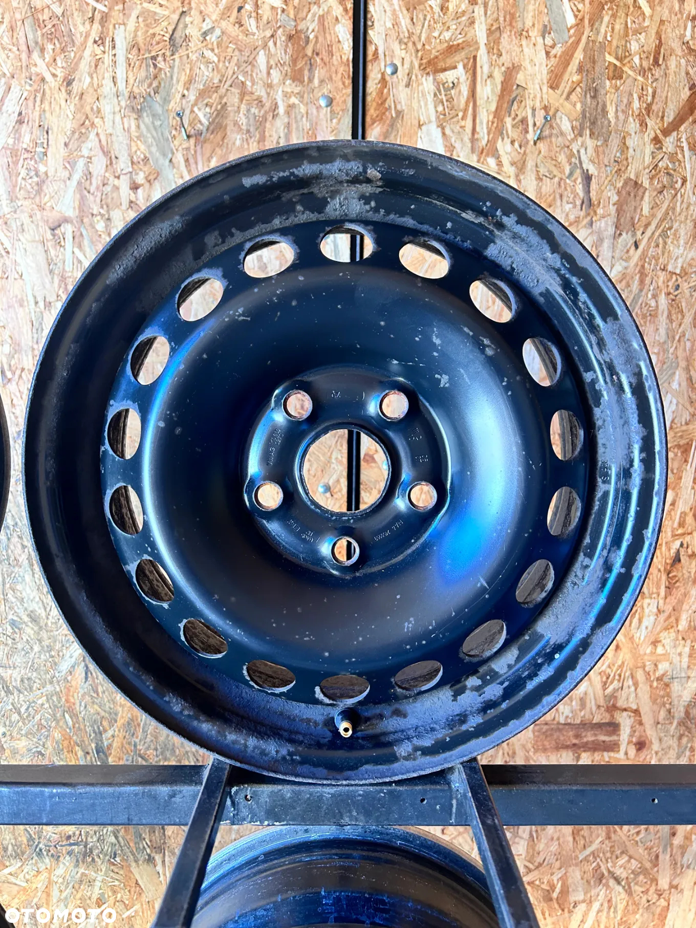 4 FELGI STAL. VW GOLF 5 , 6 , CADDY , TOURAN , SEAT LEON 2 , SKODA OCTAVIA 2  15'' 6J  ET47 - 3