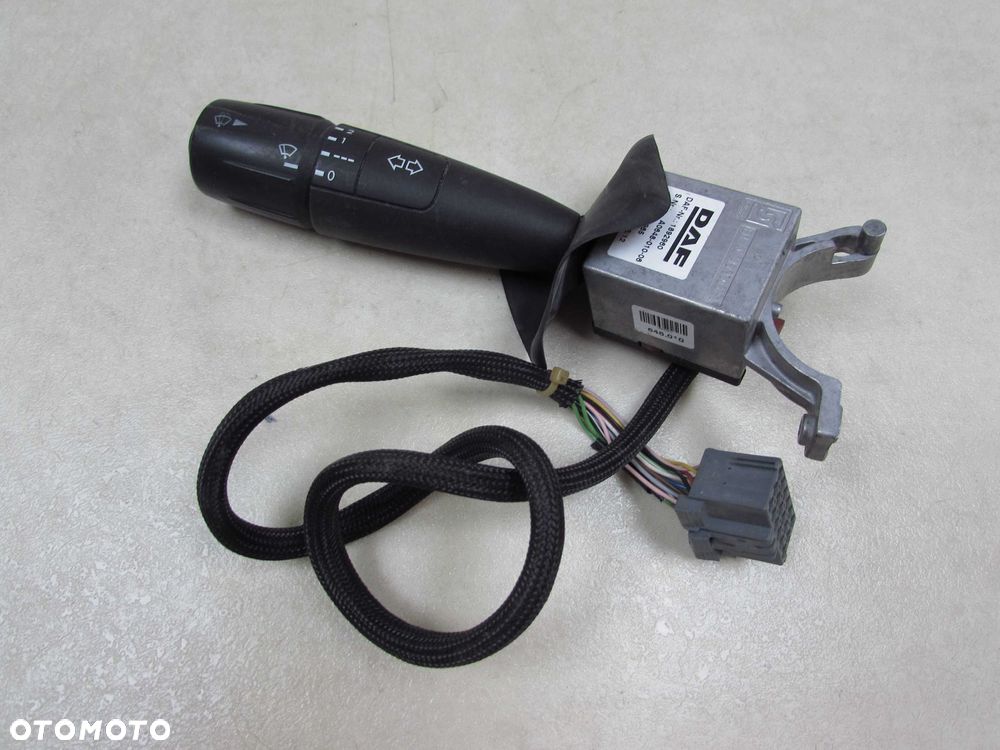 DAF LF CF XF 105 MANETKA PRZELACZNIK KIERUNKOWSKAZOW SWIATEL WYCIERACZEK 1892960 - 1