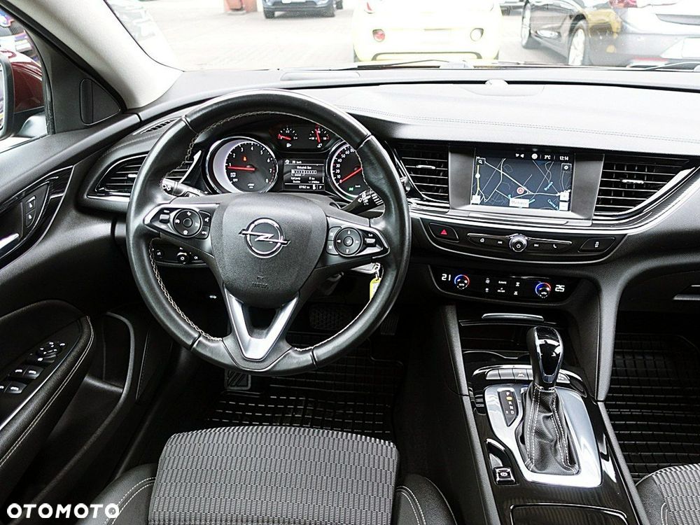 Opel Insignia - 15