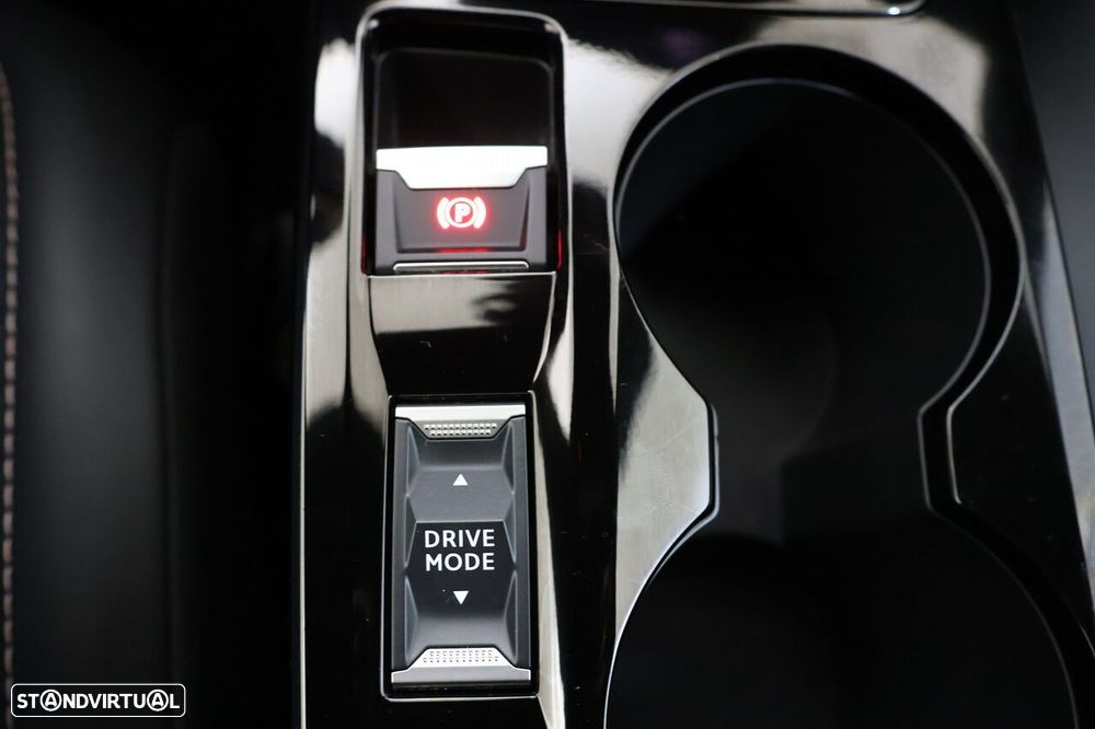 Peugeot e-2008 54 kWh Allure - 17