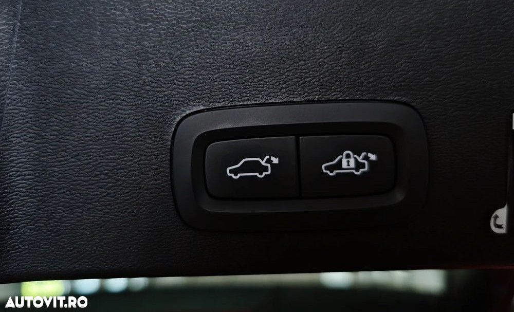 Volvo XC 40 T5 Recharge DKG Inscription Expression - 16