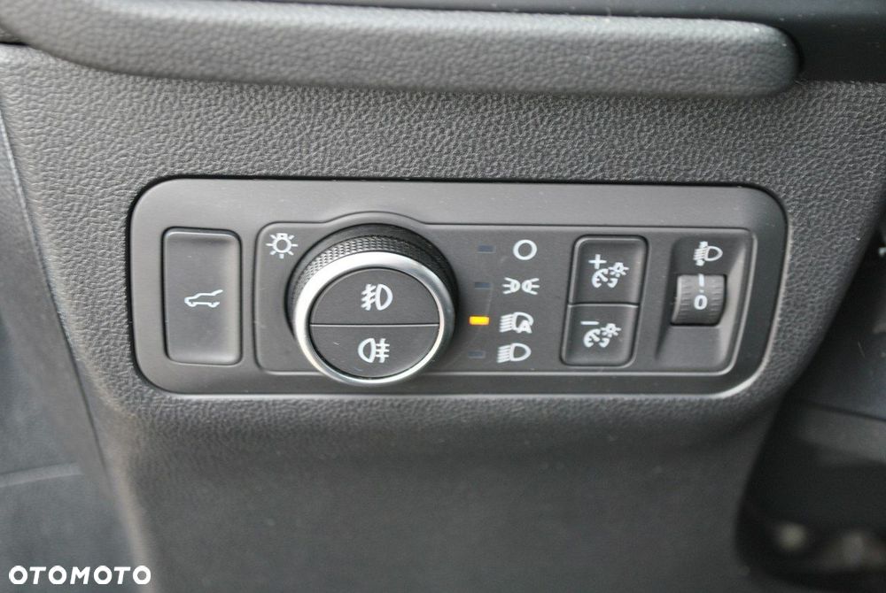 Ford Kuga 2.5 FHEV FWD Titanium X - 17