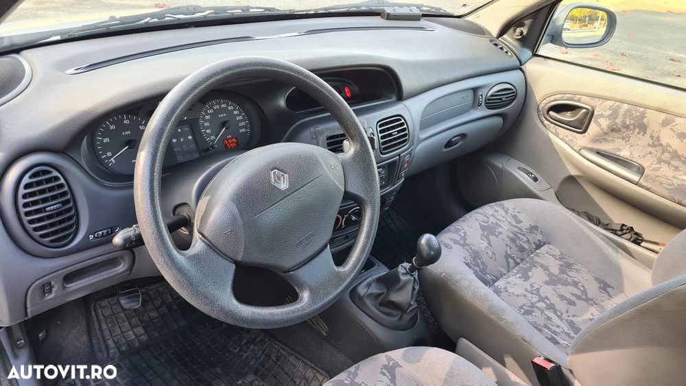 Renault Megane - 9