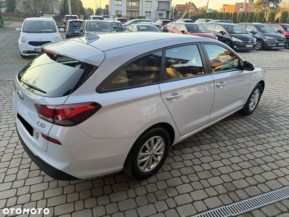 Hyundai i30 1.4 BlueDrive Comfort - 6