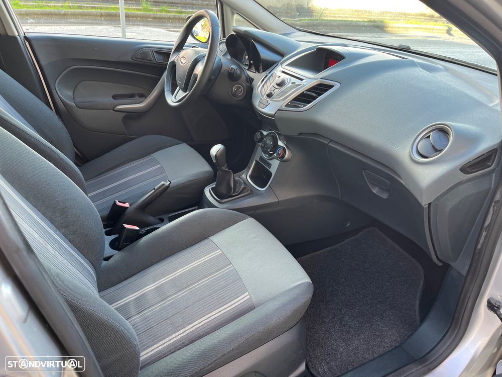 Ford Fiesta 1.4 TDCI Ambiente - 5