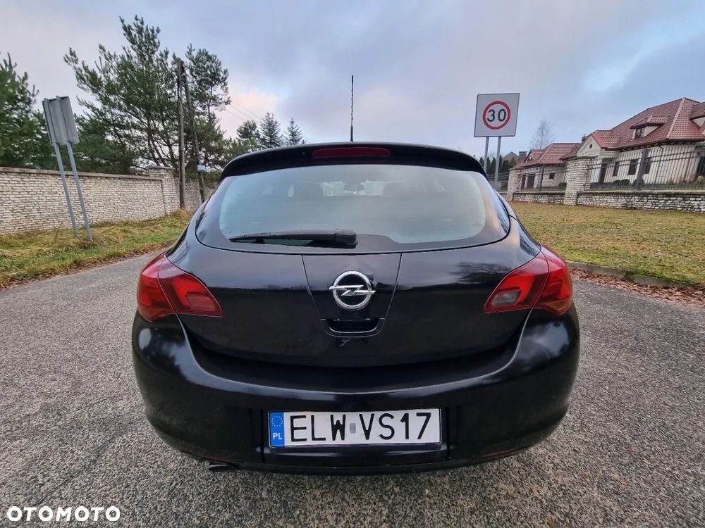 Opel Astra 1.4 T Sport S&S - 25