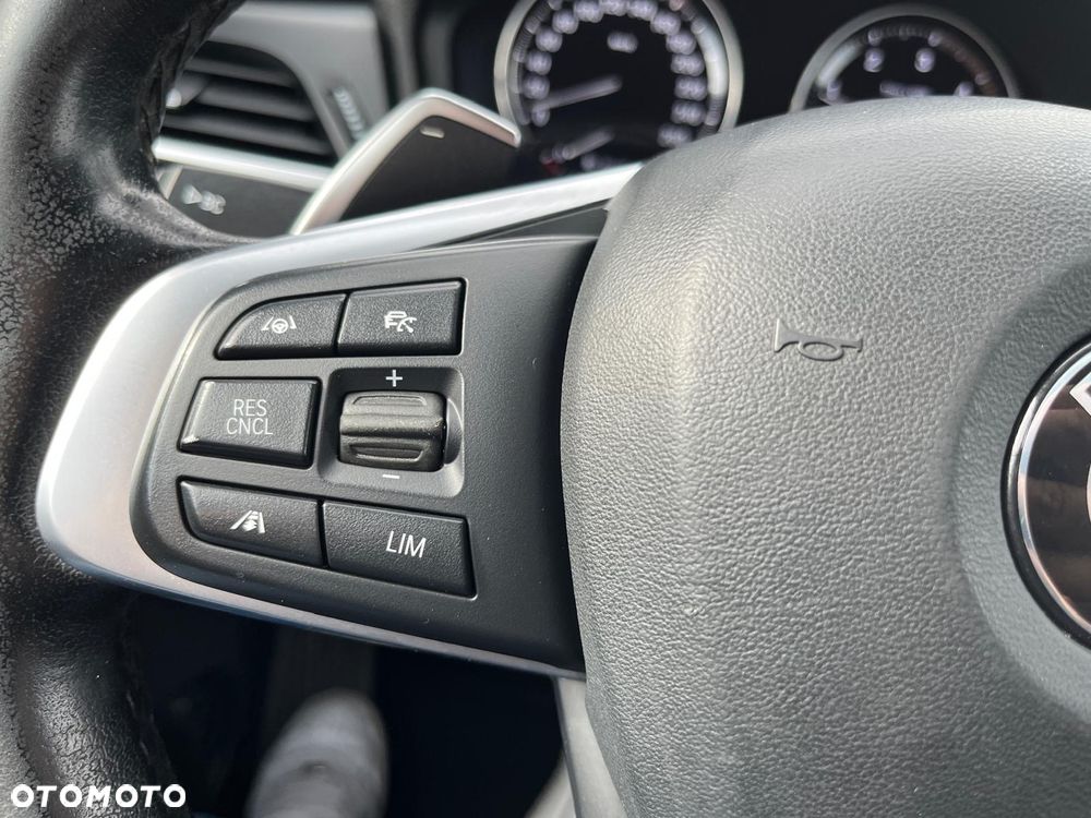 BMW Seria 2 220d Gran Tourer xDrive Sport-Aut Sport Line - 31