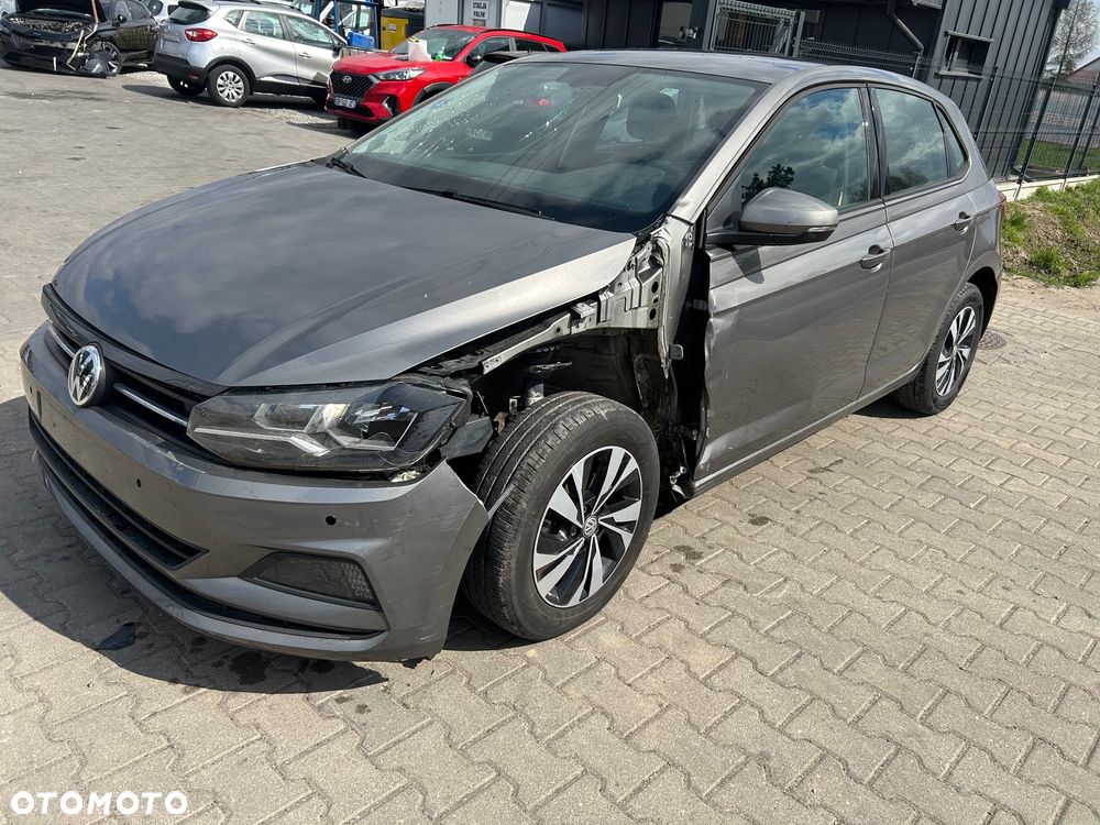 Volkswagen Polo - 2